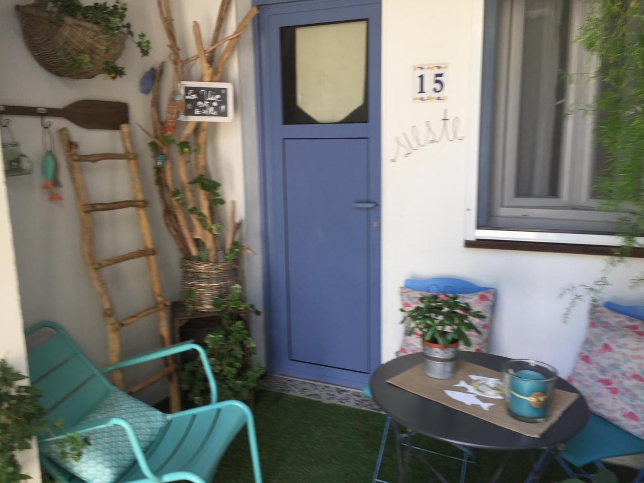 Hotel Le Mediterranee Saintes-Maries-de-la-Mer Eksteriør bilde